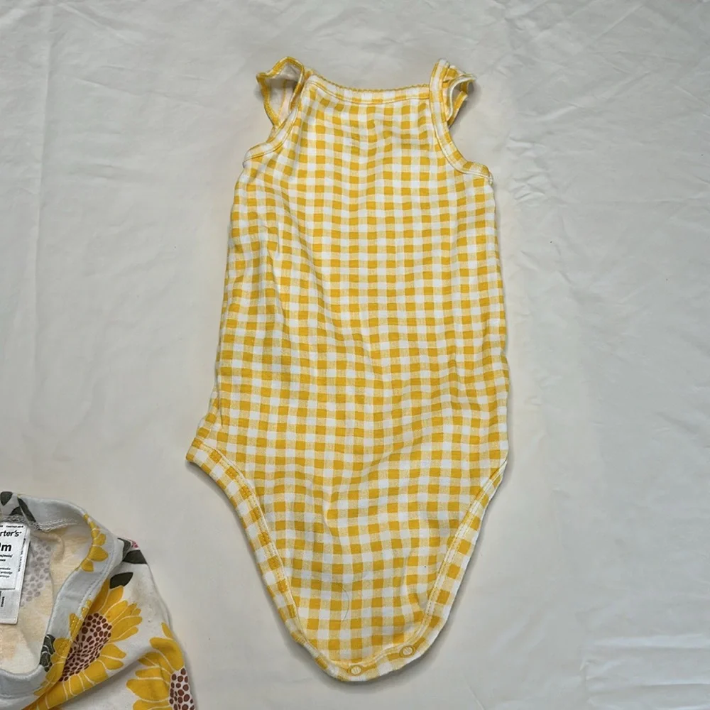 Carters size 9months set of 2 matching outfits Yellow and Purple Baby Outfit Set